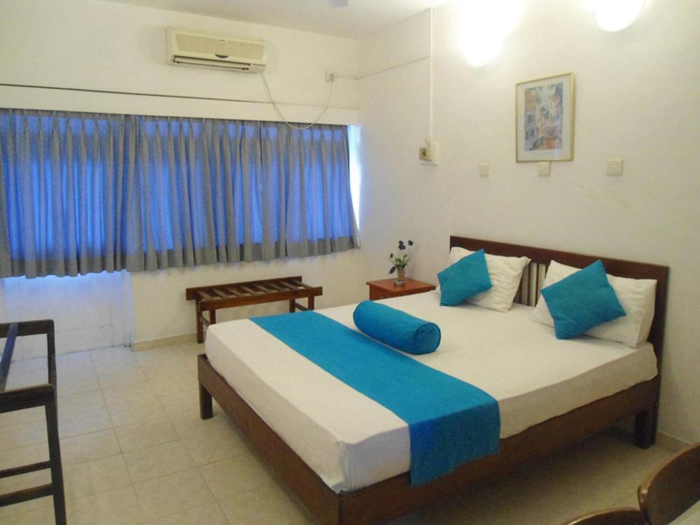 Ranveli Beach Hotel Dehiwala-Mount Lavinia Exterior photo